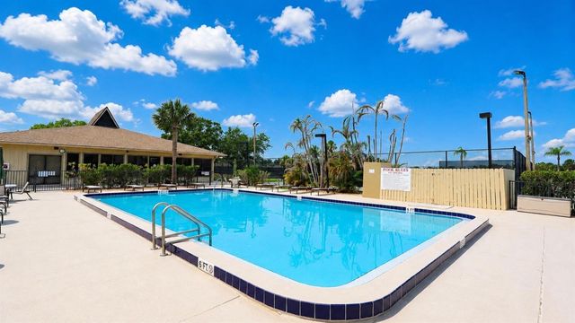 29 Plantation Drive 202, Vero Beach, FL 32966