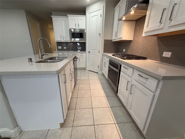 4721 Cash Drive, Carrollton, TX 75010