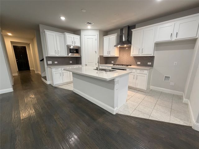 4721 Cash Drive, Carrollton, TX 75010