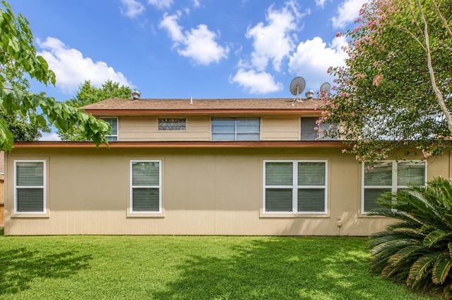 9614 Charter Ridge Drive, Houston, TX 77070