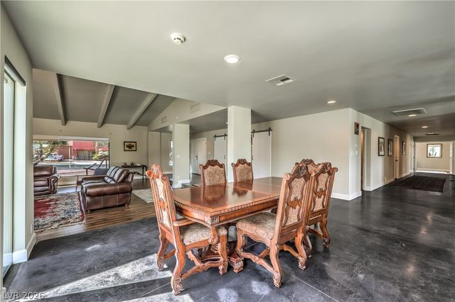 1926 Papago Lane, Las Vegas, NV 89169