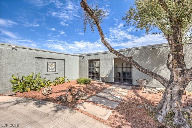 1926 Papago Lane, Las Vegas, NV 89169