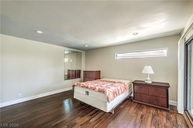 1926 Papago Lane, Las Vegas, NV 89169