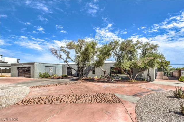 1926 Papago Lane, Las Vegas, NV 89169