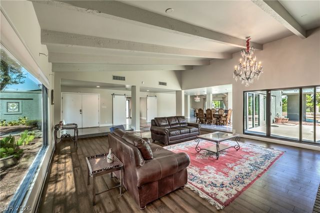 1926 Papago Lane, Las Vegas, NV 89169