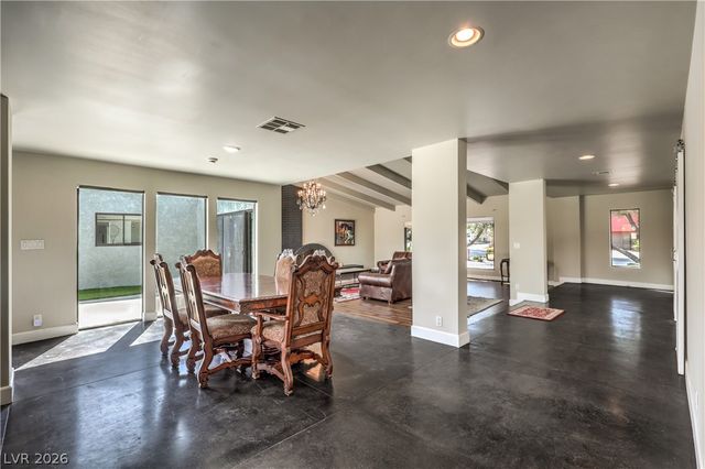 1926 Papago Lane, Las Vegas, NV 89169