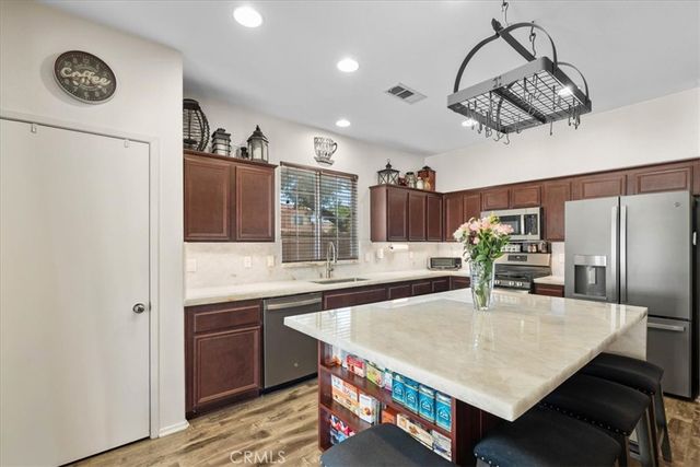 1929 Brilliance, San Jacinto, CA 92582