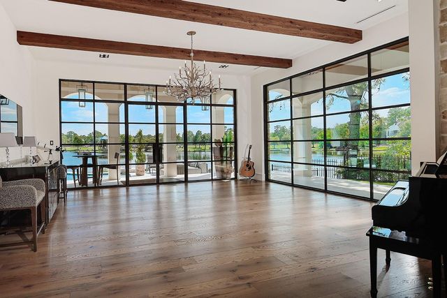 34 Bellweather Court, The Woodlands, TX 77381