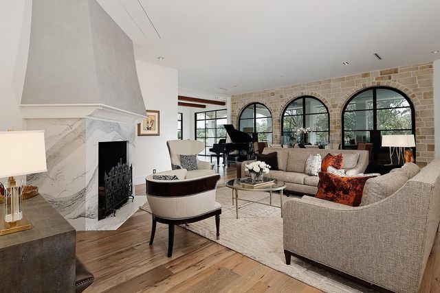 34 Bellweather Court, The Woodlands, TX 77381