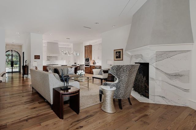 34 Bellweather Court, The Woodlands, TX 77381