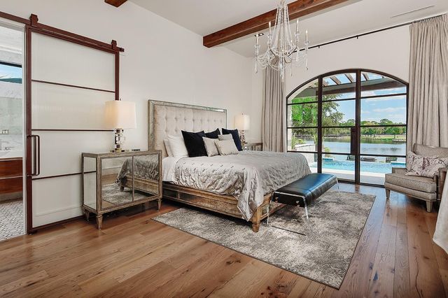 34 Bellweather Court, The Woodlands, TX 77381