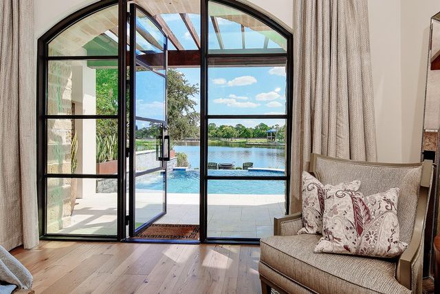 34 Bellweather Court, The Woodlands, TX 77381