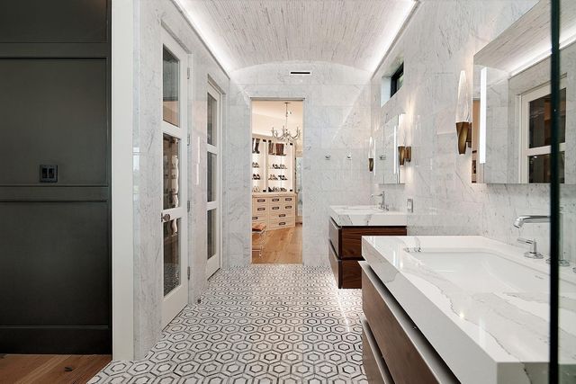 34 Bellweather Court, The Woodlands, TX 77381