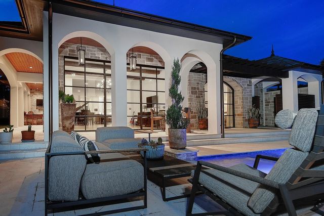 34 Bellweather Court, The Woodlands, TX 77381