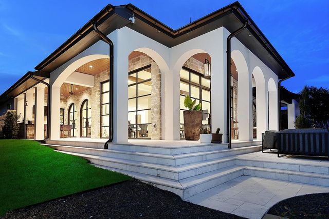 34 Bellweather Court, The Woodlands, TX 77381