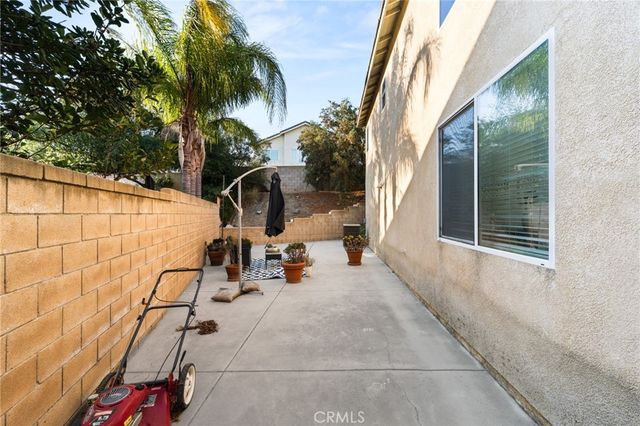 5200 Archery Court, Fontana, CA 92336