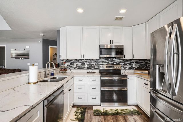 2366 S Genoa Street, Aurora, CO 80013