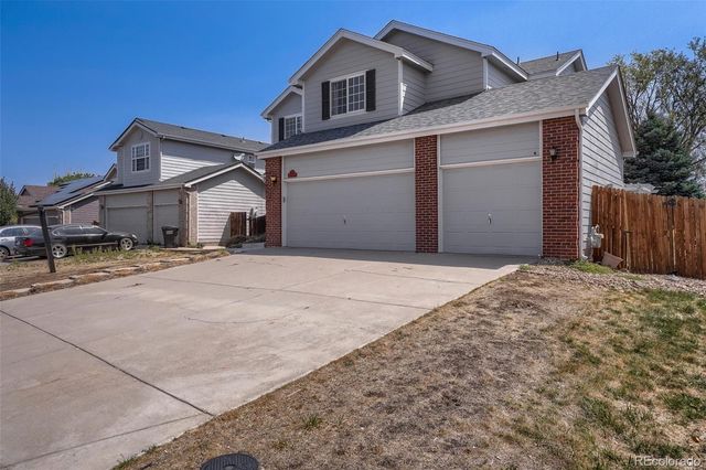 2366 S Genoa Street, Aurora, CO 80013