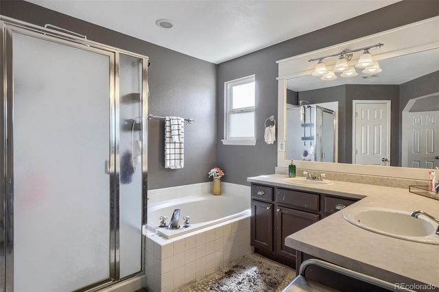 2366 S Genoa Street, Aurora, CO 80013