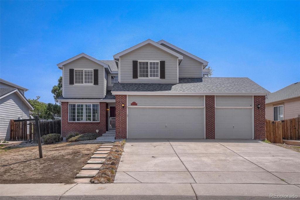 2366 S Genoa Street, Aurora, CO 80013