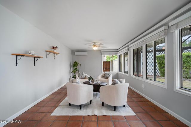 1542 W LOMA Lane, Phoenix, AZ 85021