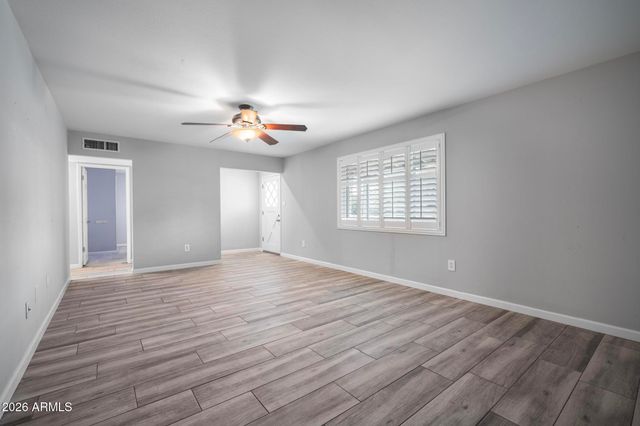1542 W LOMA Lane, Phoenix, AZ 85021
