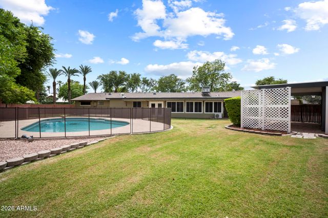 1542 W LOMA Lane, Phoenix, AZ 85021