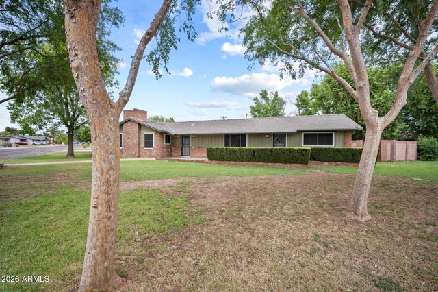 1542 W LOMA Lane, Phoenix, AZ 85021