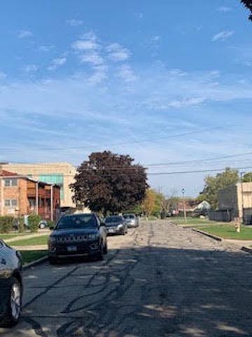 1016 S 14th Avenue, Maywood, IL 60153