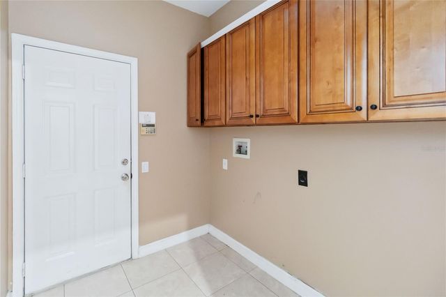 124 BLUE CREEK DRIVE, Winter Springs, FL 32708