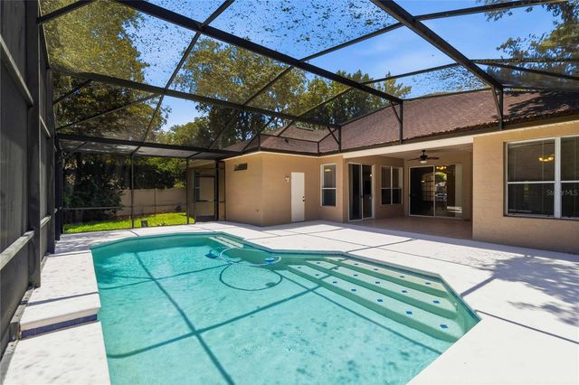 124 BLUE CREEK DRIVE, Winter Springs, FL 32708