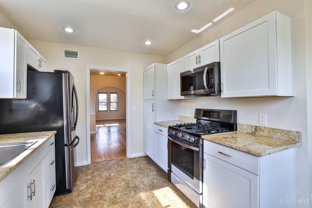 7722 Dalton Avenue, Deer Park, OH 45236