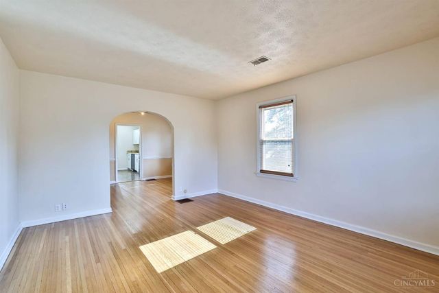 7722 Dalton Avenue, Deer Park, OH 45236