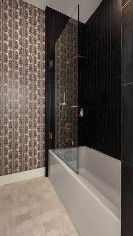 12104 Trailmaster DR, Austin, TX 78737
