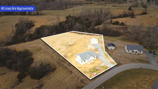 575 Pleasant Hill Rd, Lafayette, TN 37083