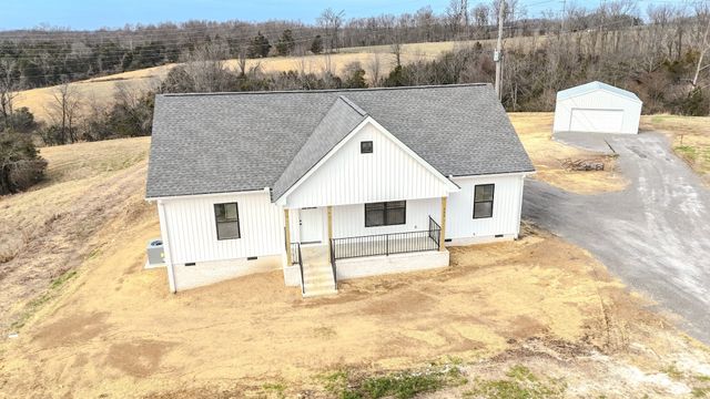 575 Pleasant Hill Rd, Lafayette, TN 37083