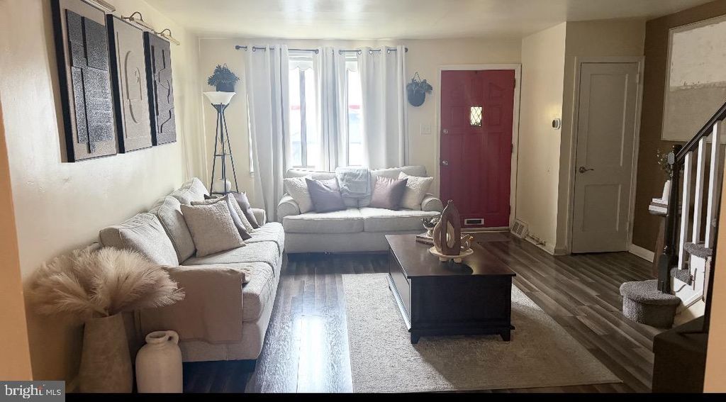 4013 STIRLING ST, PHILADELPHIA, PA 19135 — photo 2