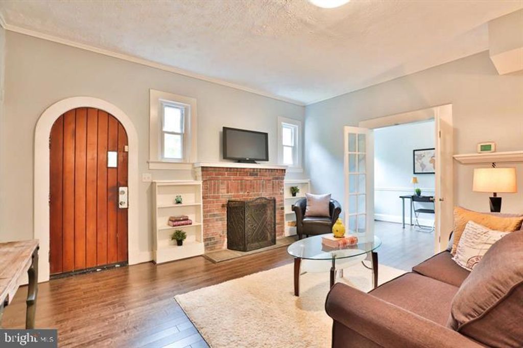 11 GWYNN LAKE DR, Gwynn Oak, MD 21207