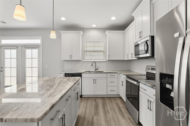 48 Shoefstall Street, Savannah, GA 31407