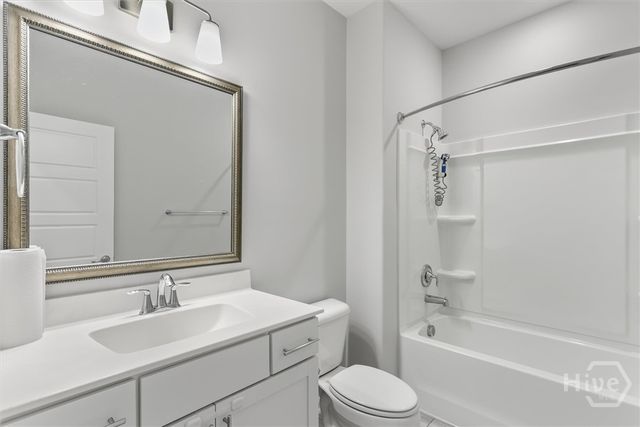 48 Shoefstall Street, Savannah, GA 31407