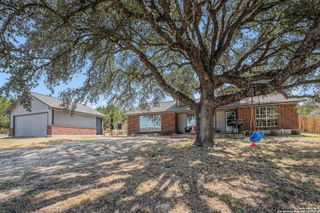 635 Oak Country, Helotes, TX 78023