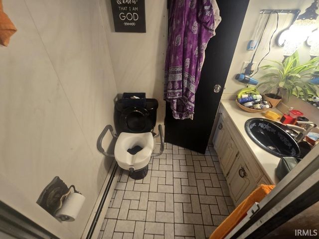 106 S Kenmore Drive, Evansville, IN 47714