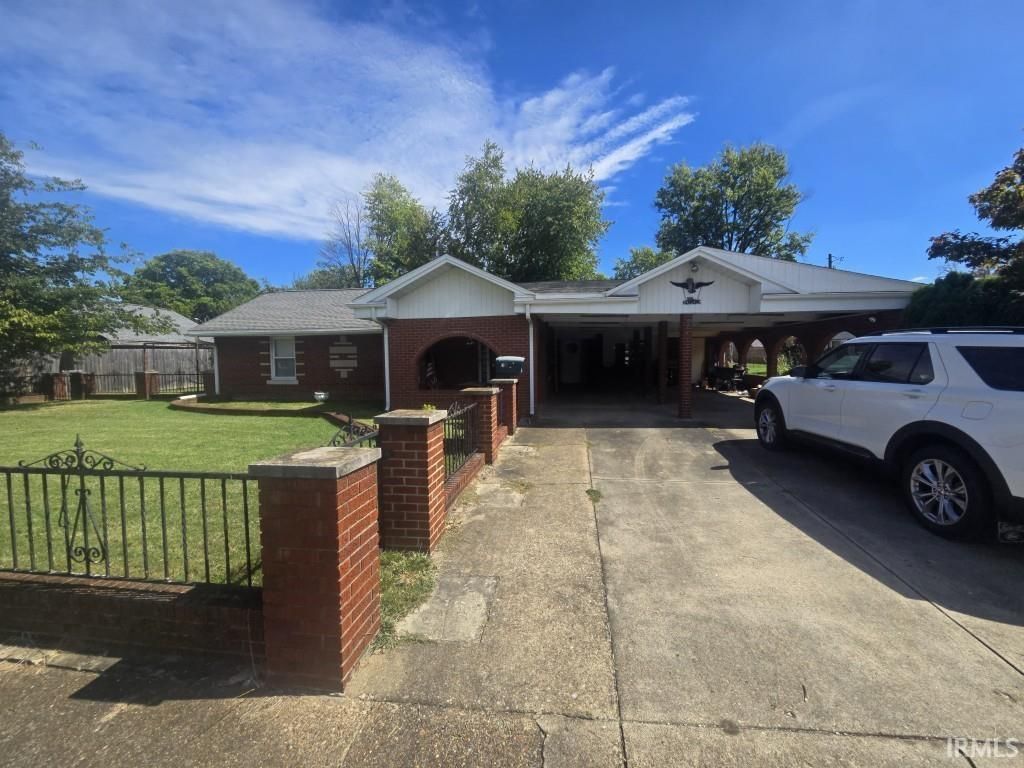 106 S Kenmore Drive, Evansville, IN 47714