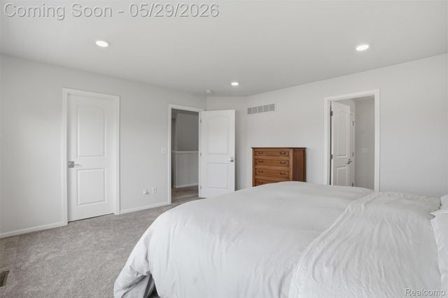 8446 Sandhill Court, White Lake Charter Township, MI 48386