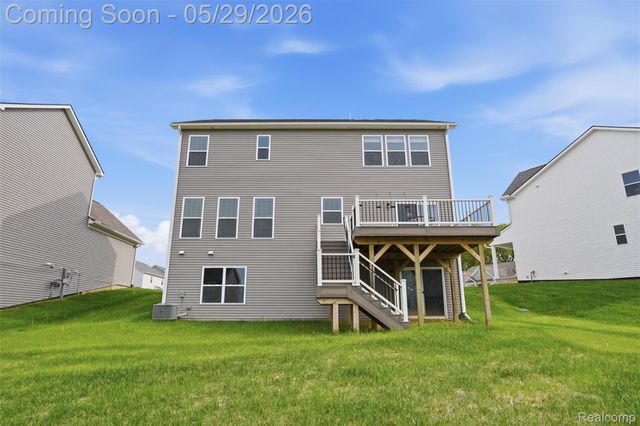 8446 Sandhill Court, White Lake Charter Township, MI 48386