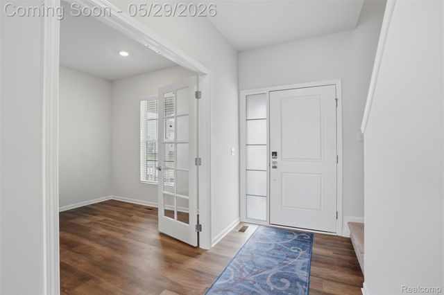 8446 Sandhill Court, White Lake Charter Township, MI 48386