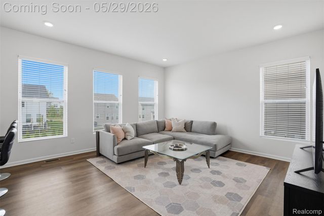 8446 Sandhill Court, White Lake Charter Township, MI 48386