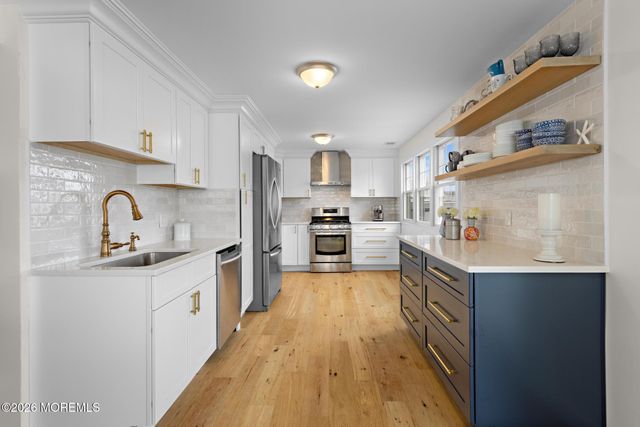 54 Frank Drive, Beach Haven West, NJ 08050