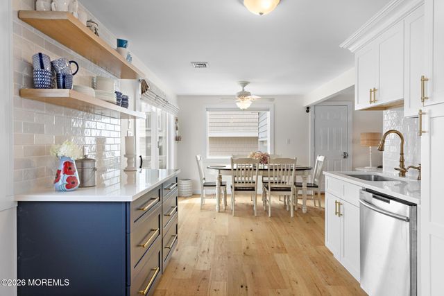 54 Frank Drive, Beach Haven West, NJ 08050