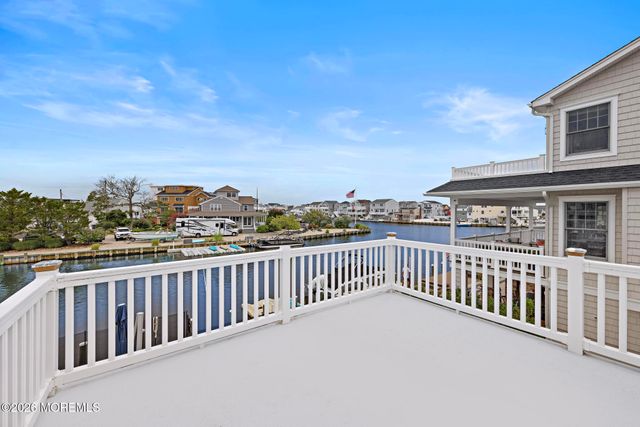 54 Frank Drive, Beach Haven West, NJ 08050